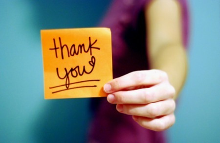 Почему правильней говорить "благодарю" вместо "спасибо"?